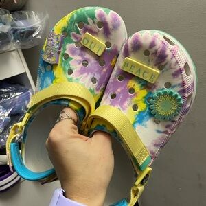 Peace our hiker crocs m8 w10